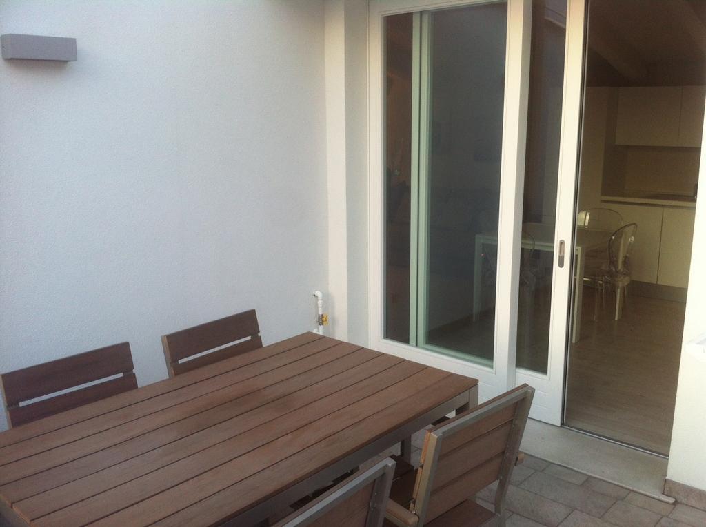 Appartamenti Villa Giulia - Walterigato Apartments Solo Per Famiglie リド・ディ・イエゾロ エクステリア 写真
